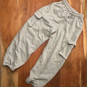 Mable gray cargo sweat pants size small